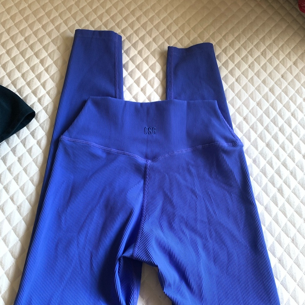 Crop shop boutique leggings